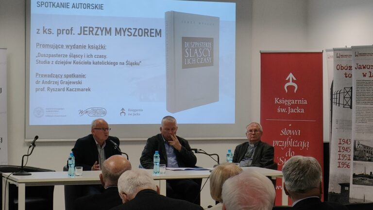 Relacja fotograficzna – spotkanie autorskie z ks. prof. Jerzym Myszorem, promujące książkę „Duszpasterze śląscy i ich czasy”,  27 września 2023r.